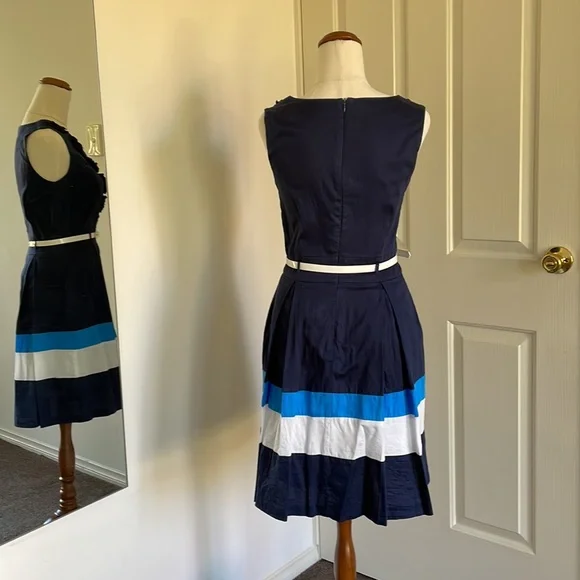 🌷2 for $20🌷 REVIEW navy striped day dress with white belt - Picture 4 of 15